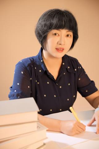 ¥